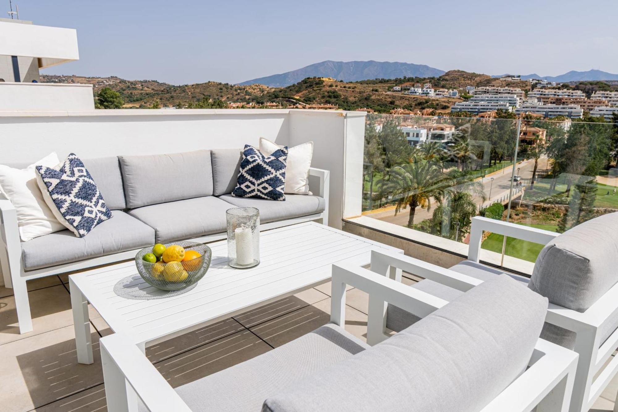 Magnificent Frontline Golf Penthouse In Navigolf La Cala De Mijas Daire Dış mekan fotoğraf